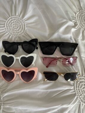 Mixed Pack of 6 Party Sunglasses - Black, White, Pink, Gold